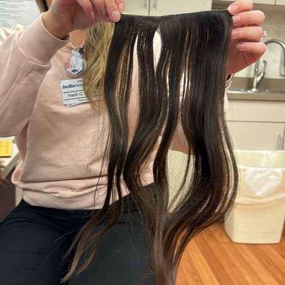 Almost new tape in real human hair extensions - Picture 2 of 3